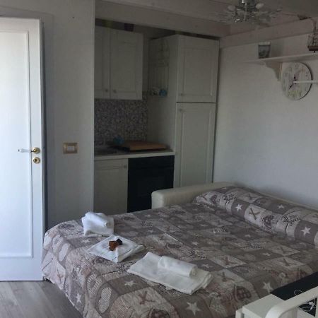 Le Maisonette Поліньяно-а-Маре Екстер'єр фото